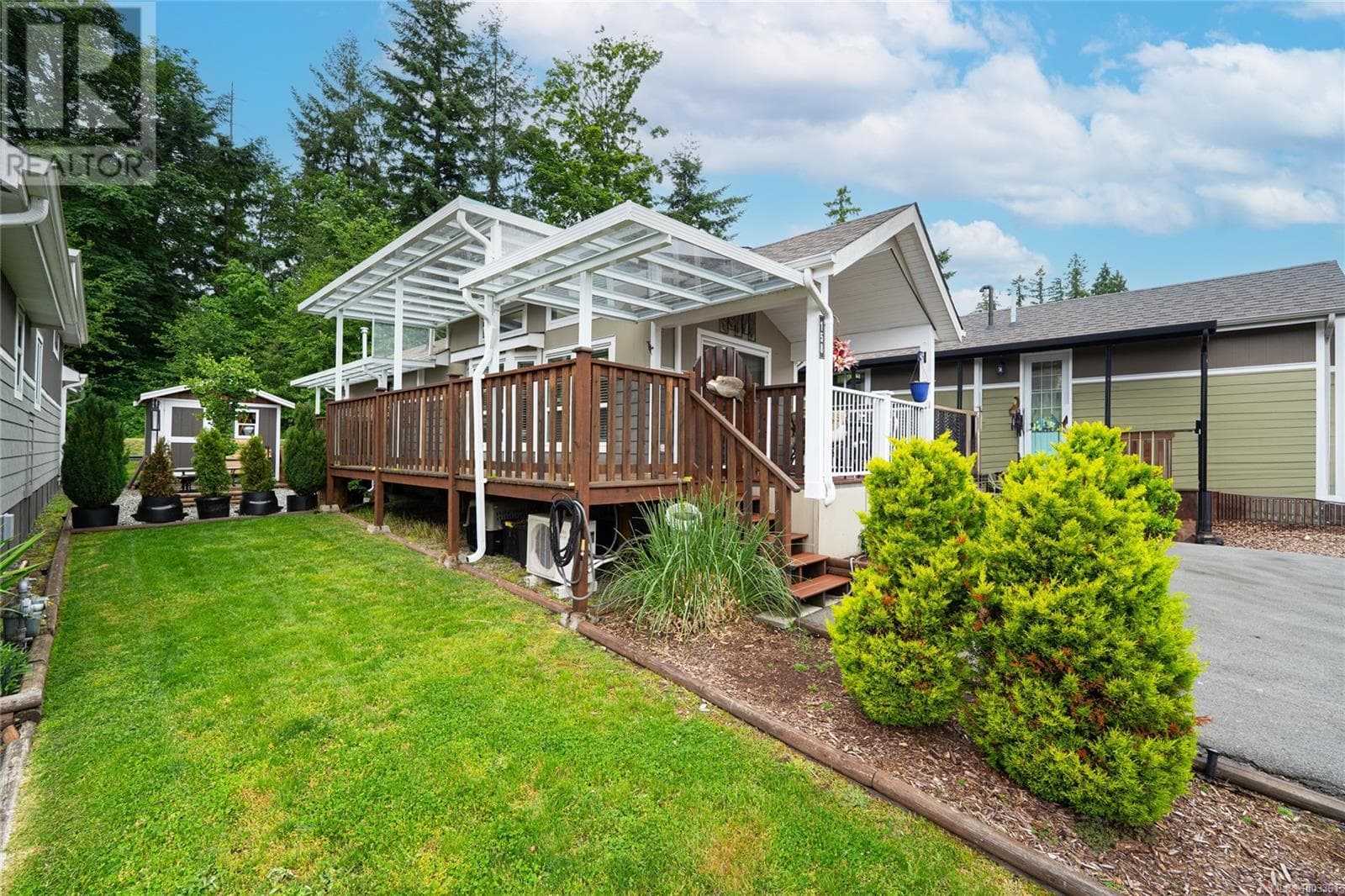 158 3042 RIVER Rd — photo 4