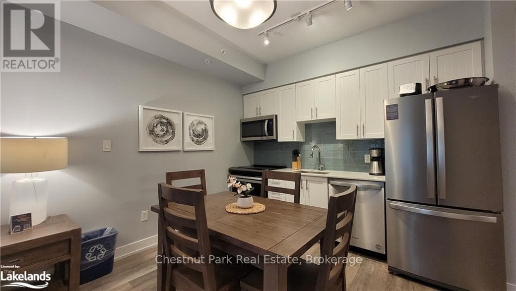 330 - 25 PEN LAKE POINT ROAD, OnePoint — photo 4