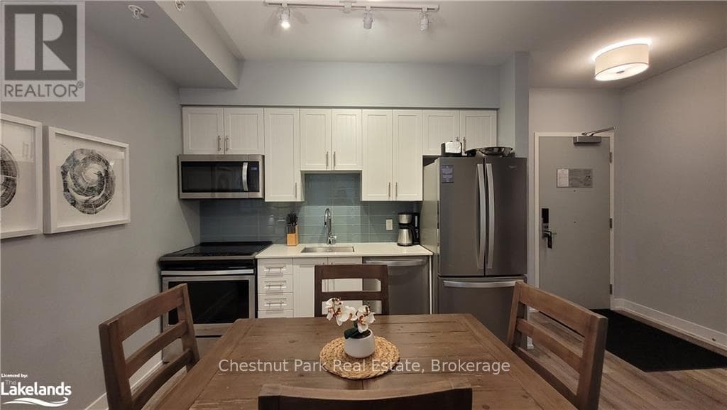 330 - 25 PEN LAKE POINT ROAD, OnePoint — photo 5