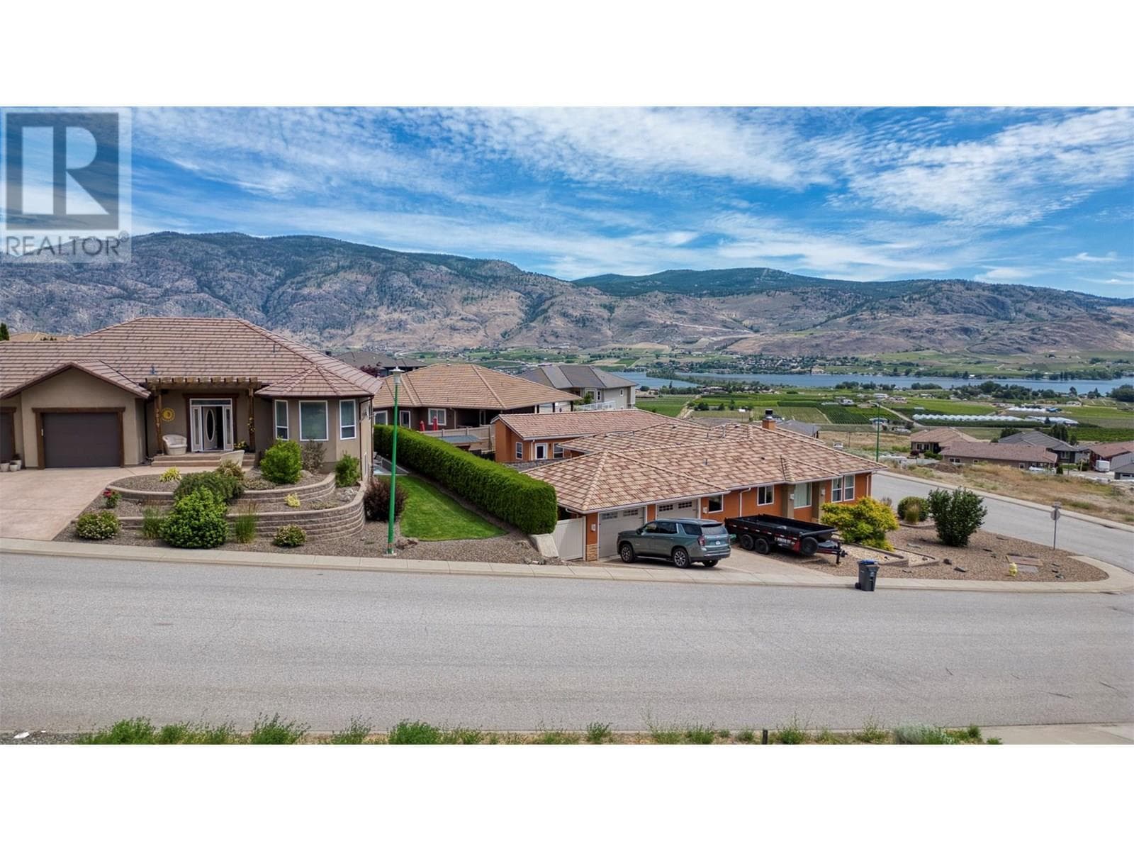 3620 Cypress Hills Drive, Interior REALTORS® — photo 3