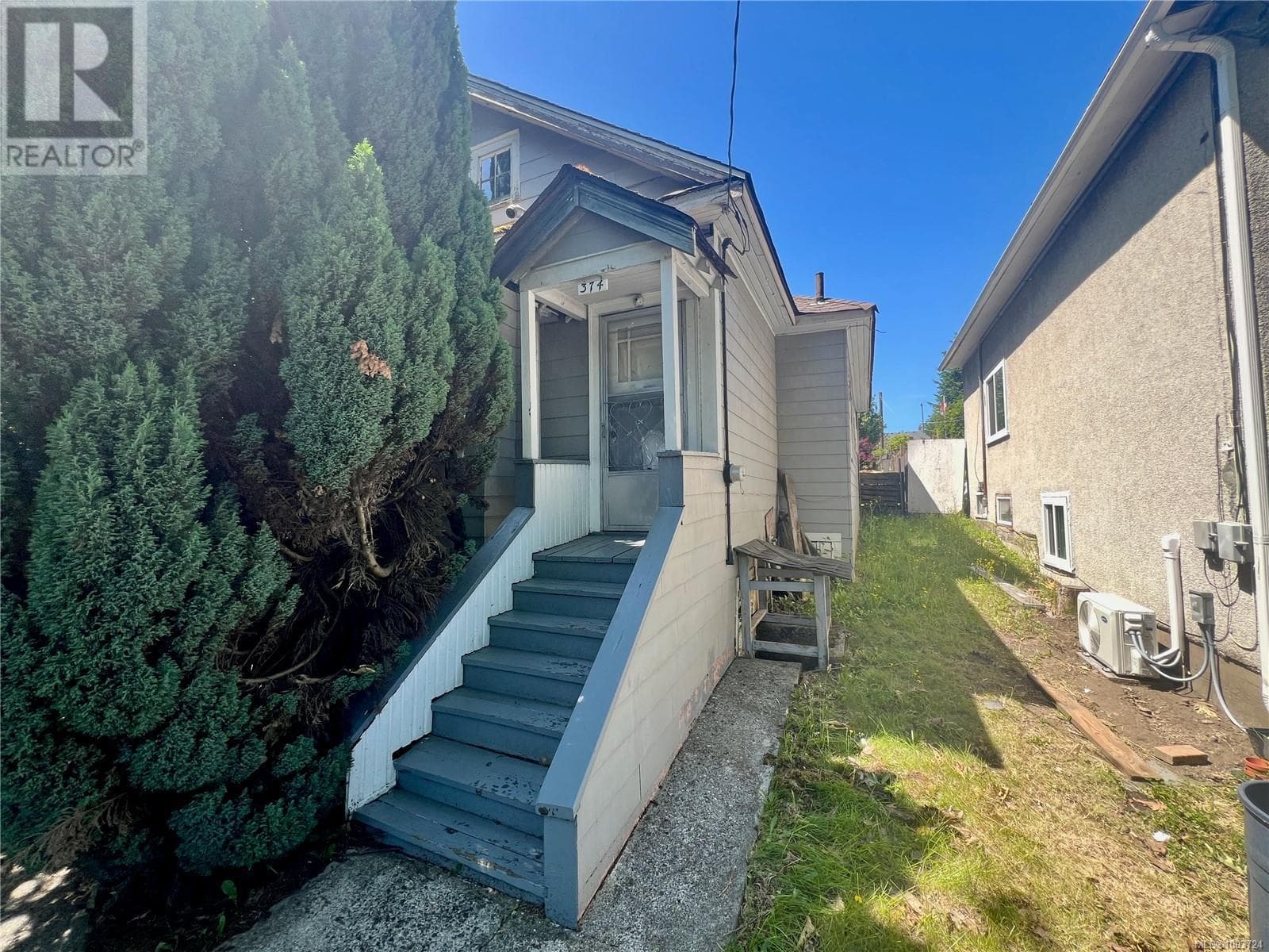 374 NICOL STREET, Vancouver Island — photo 4