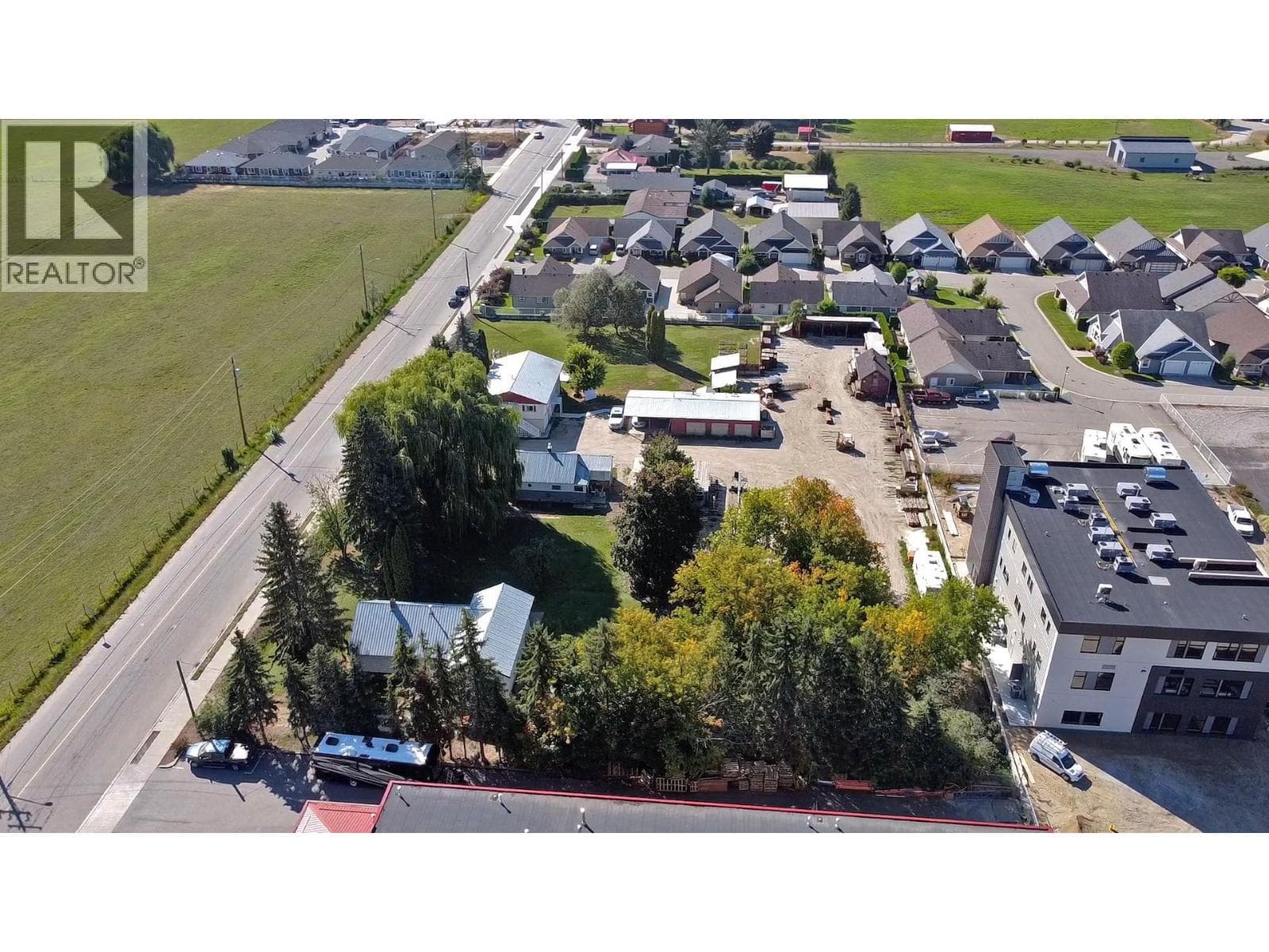 1091, 1131, 1171 10 Street SW, Interior REALTORS® — photo 5