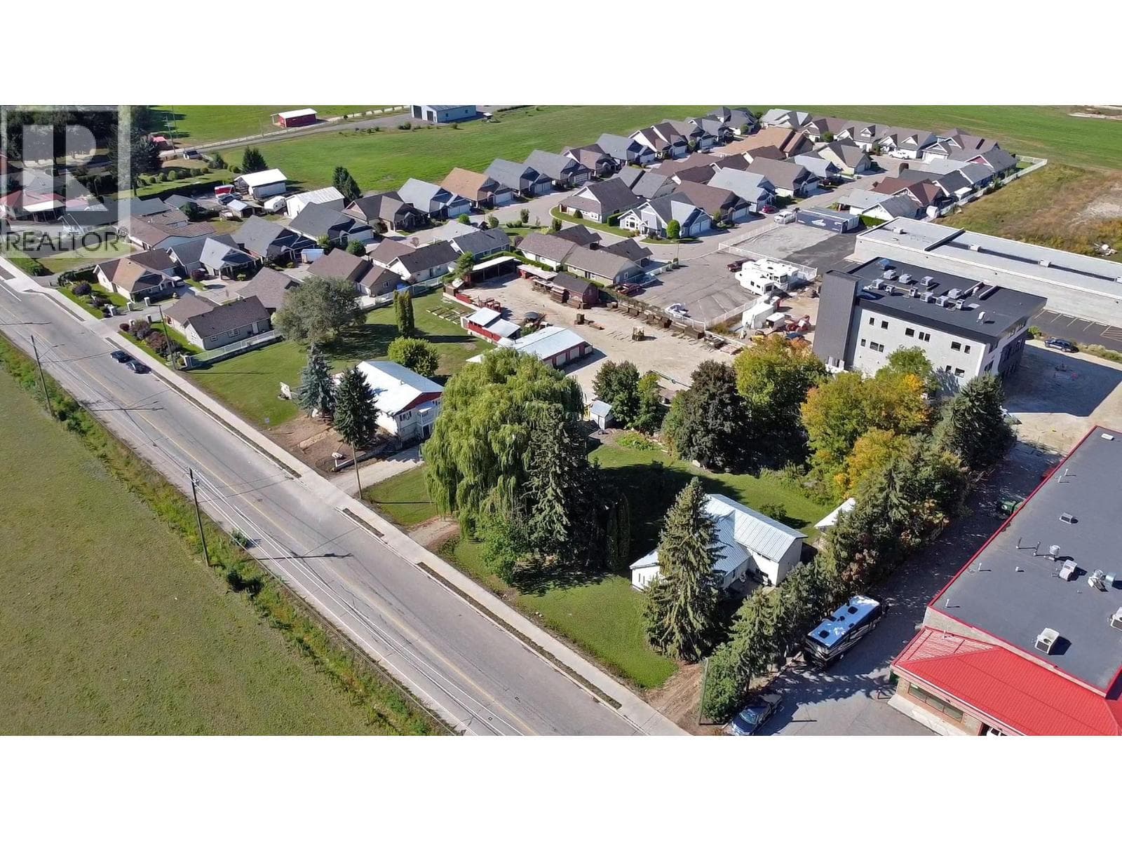 1091, 1131, 1171 10 Street SW, Interior REALTORS® — photo 2