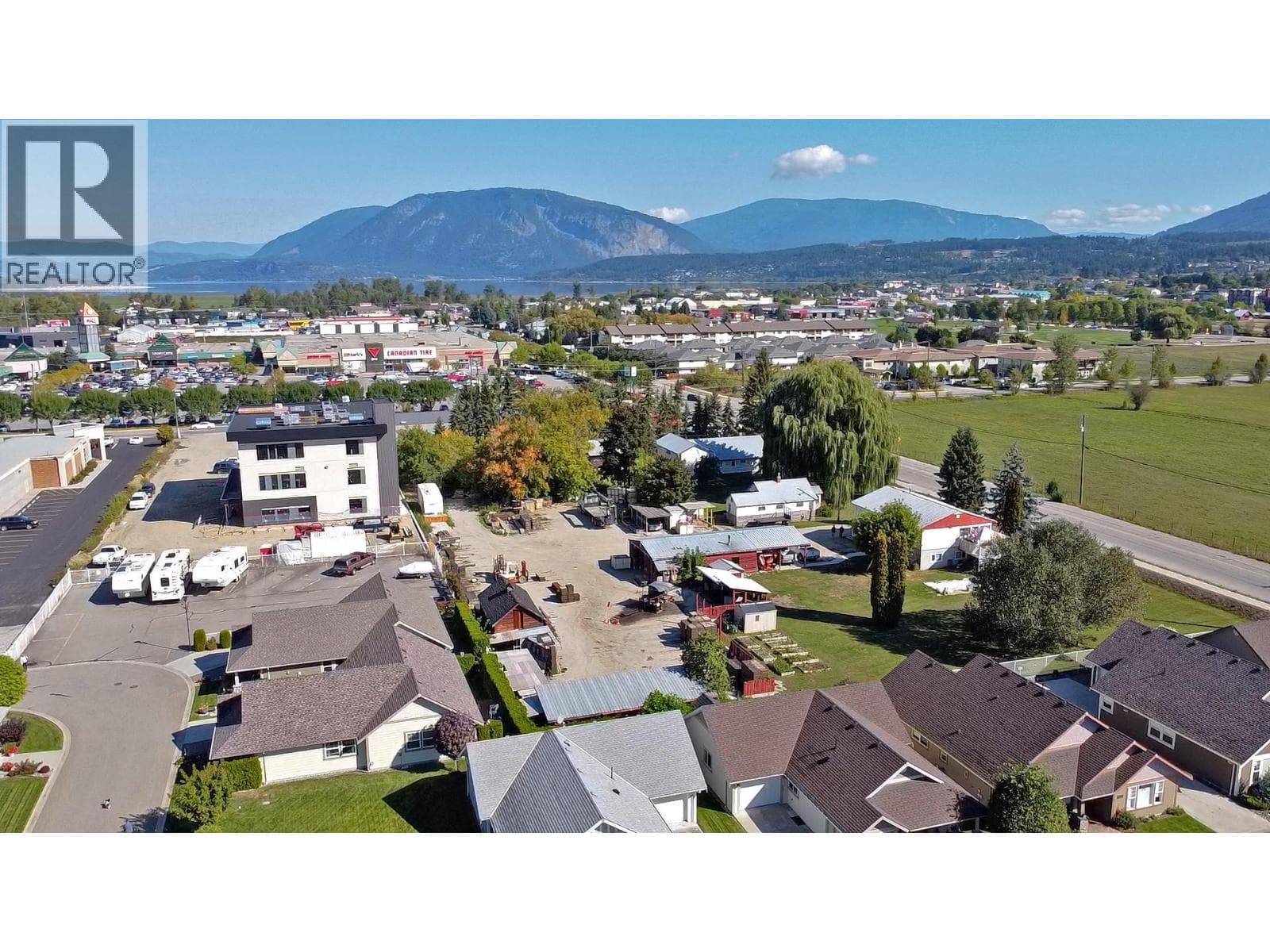 1091, 1131, 1171 10 Street SW, Interior REALTORS® — photo 4