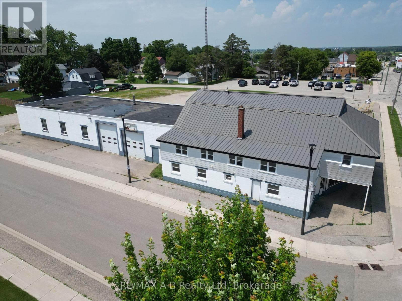 15 MILL STREET E in 