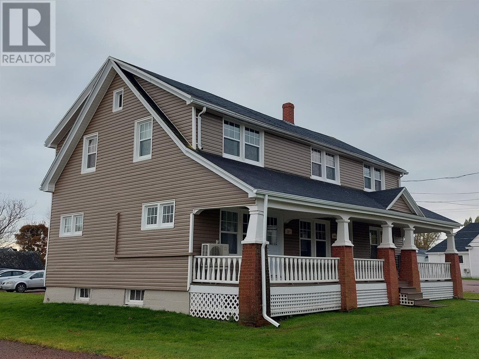 A & B 450 Main Street, PEIA — photo 2