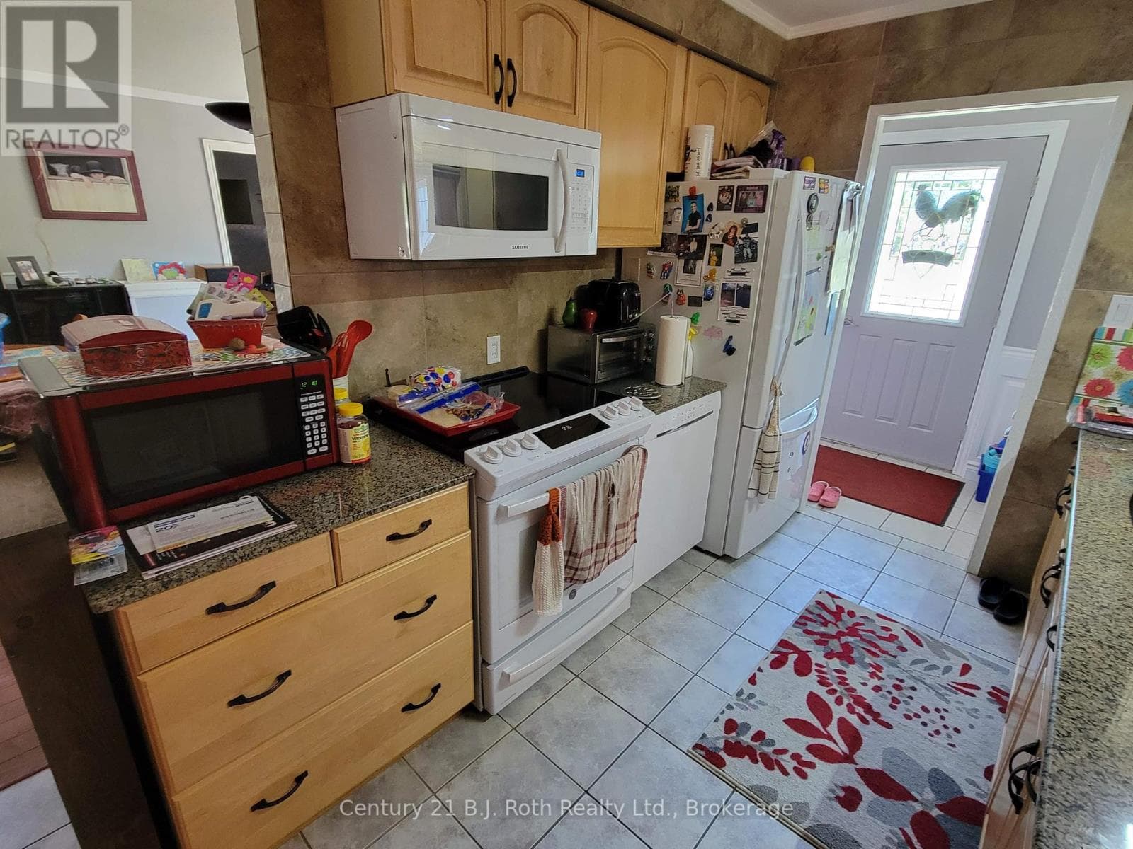 2 LYNN STREET, OnePoint — photo 3