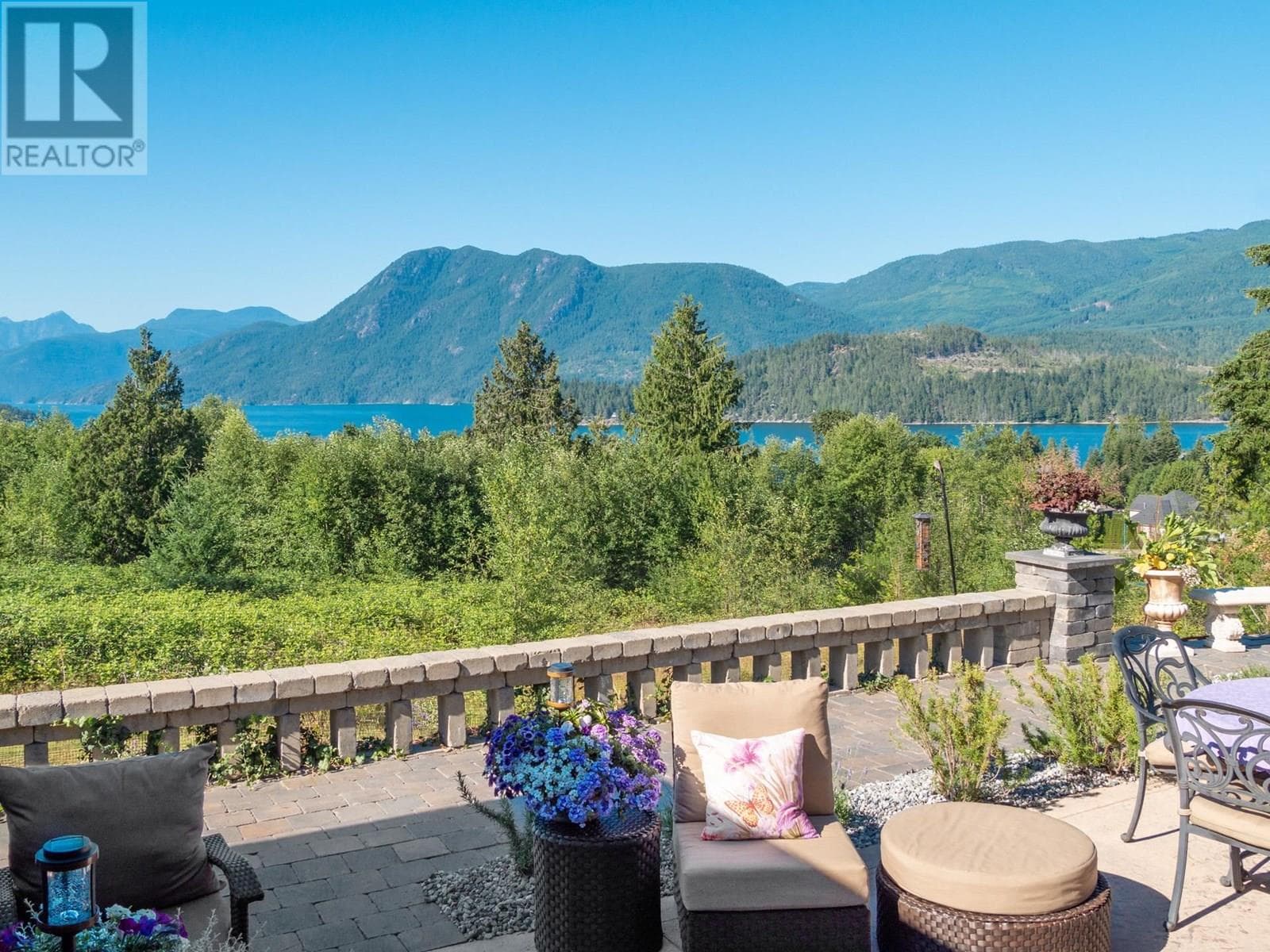 6391&93 SANDPIPER ROAD, Greater Vancouver — photo 3