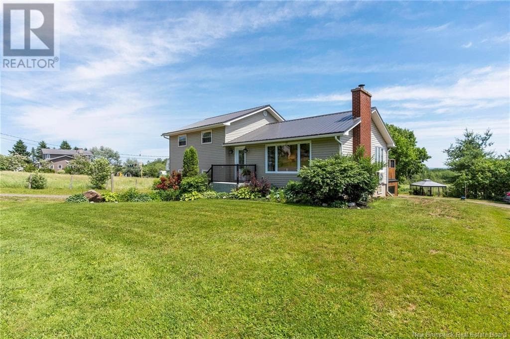 252 AMMON ROAD, New Brunswick — photo 2