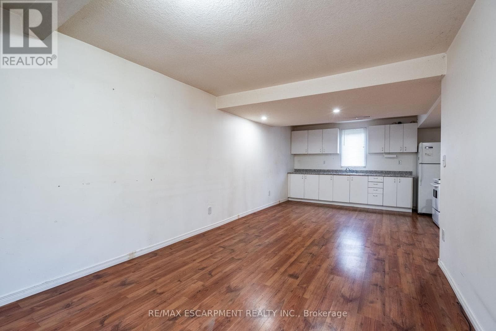 154-156 FREELTON ROAD, Toronto — photo 3