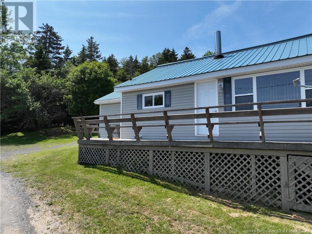 12 HARTFORD ROAD in 