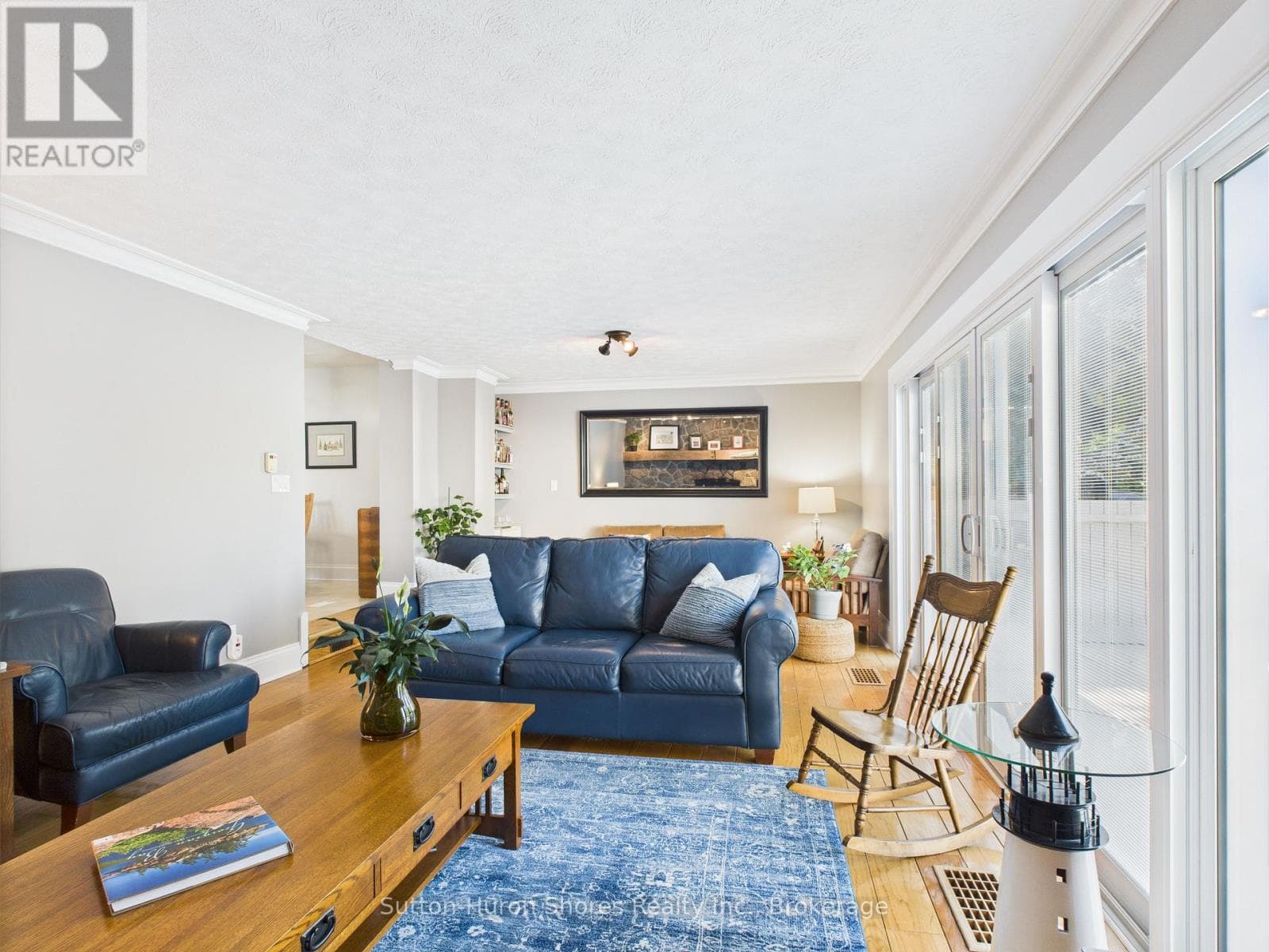 668 GUSTAVUS STREET, OnePoint — photo 3