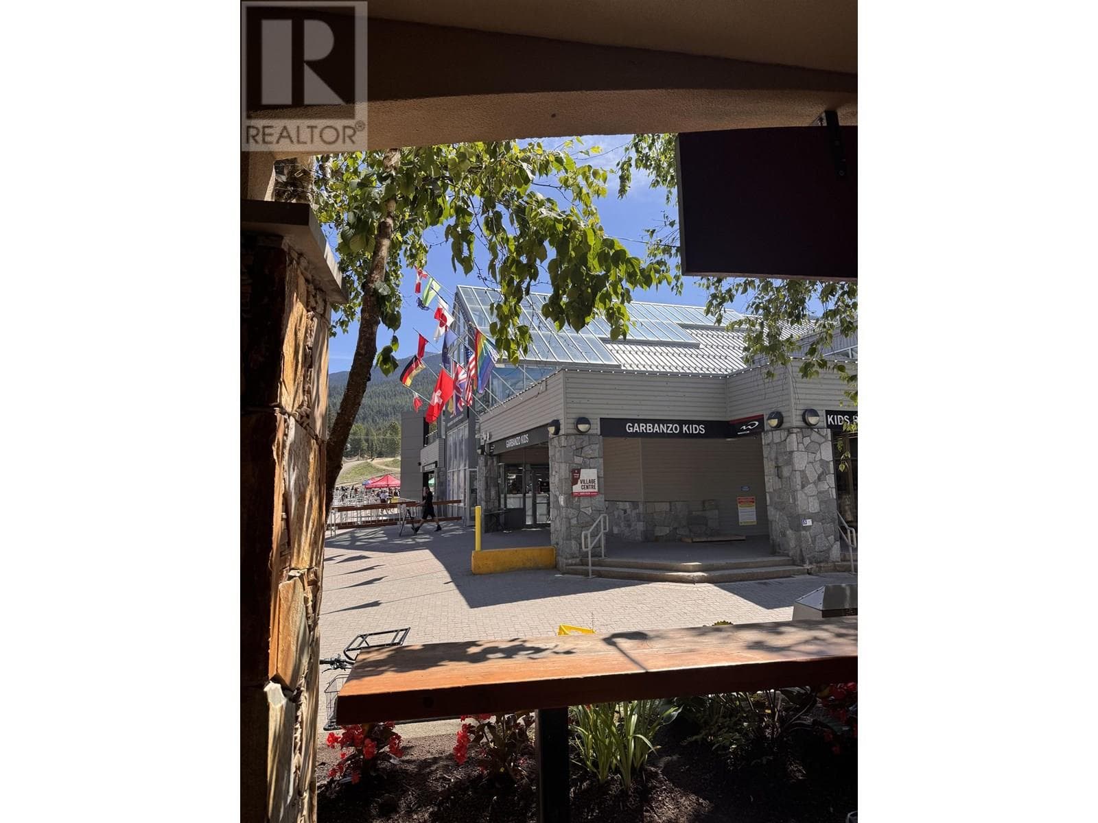 (WK 25) 901-4293 MOUNTAIN SQUARE, Greater Vancouver — photo 3