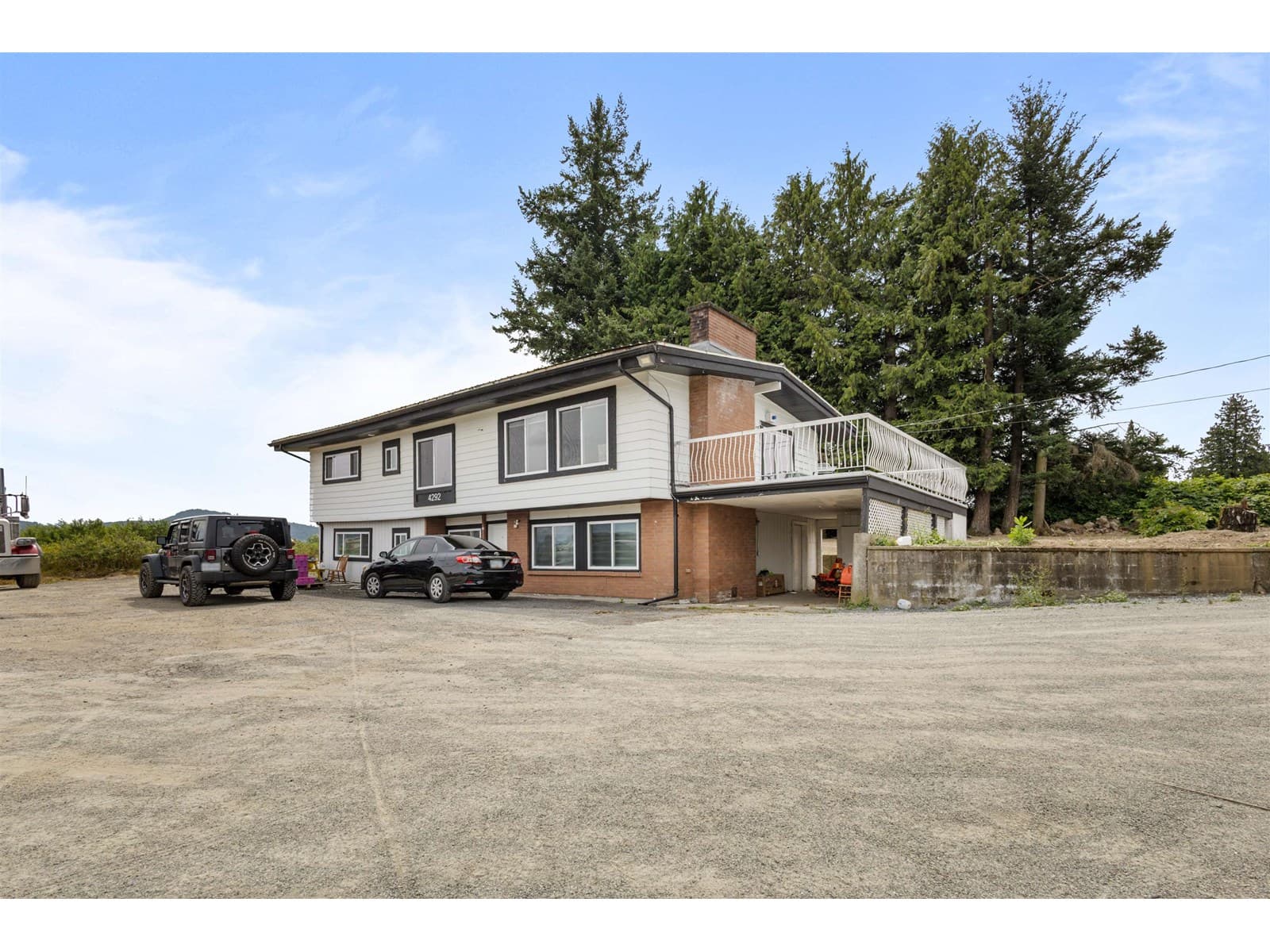 4292 SELDON ROAD, Fraser Valley — photo 2