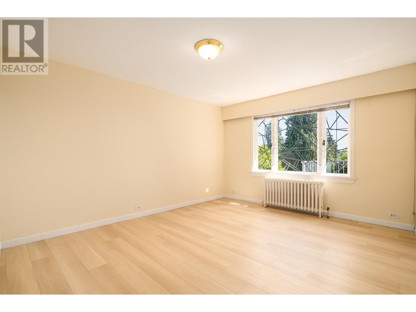 1371 MATHERS AVENUE, Greater Vancouver — photo 4