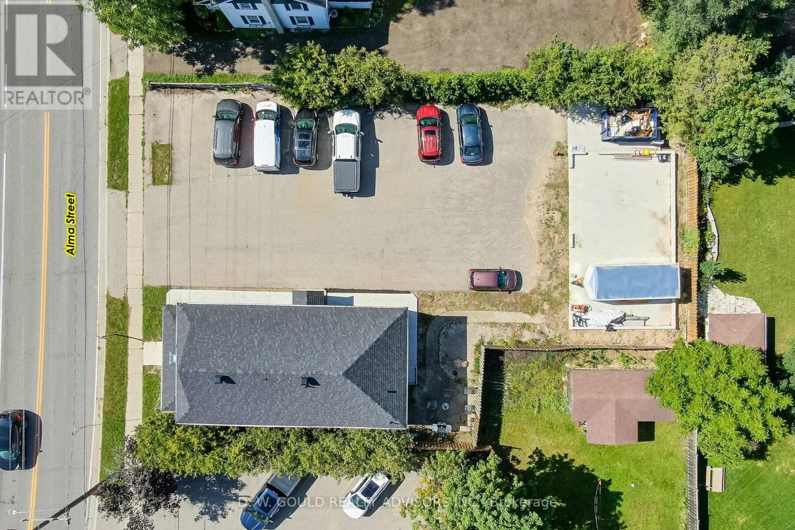 118 ALMA STREET, Toronto — photo 5