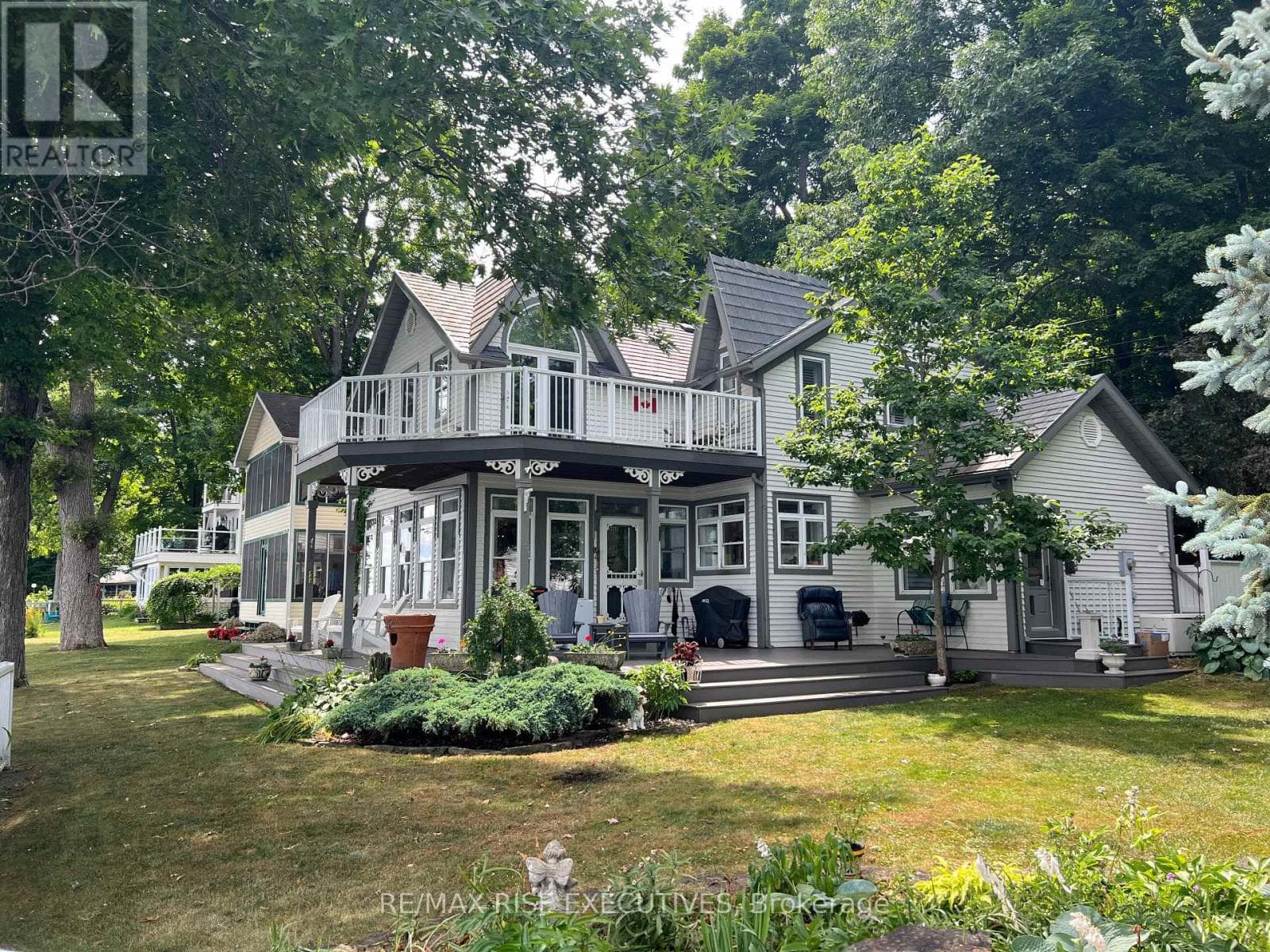 105 FRASER LANE in 