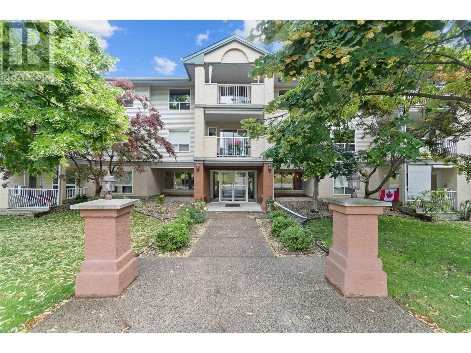 250 5 STREET SOUTHEAST UNIT 313, Interior REALTORS®