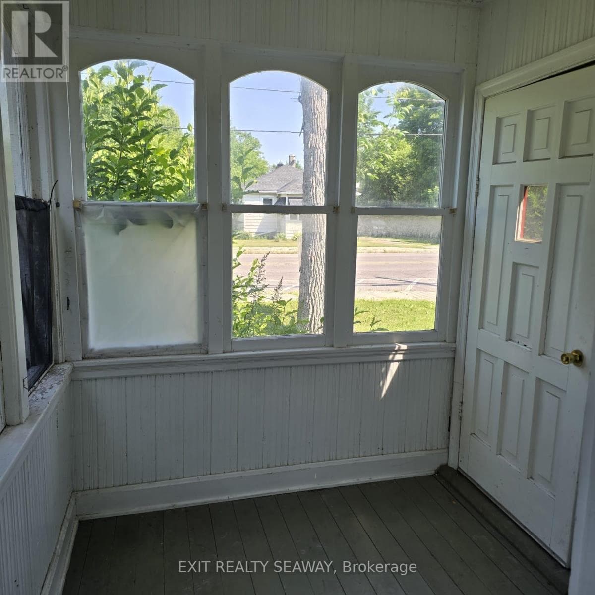 8154 VICTORIA STREET, Cornwall — photo 3