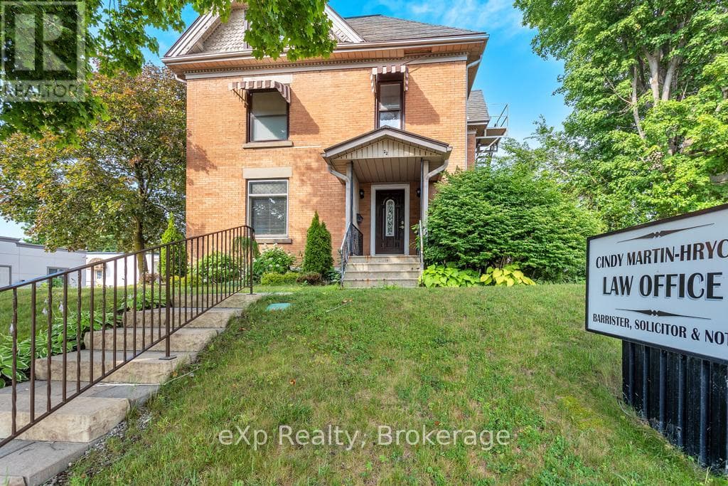 22 HARVEY STREET — photo 4