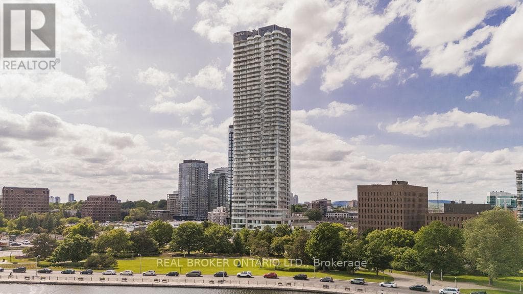 4401 - 805 CARLING AVENUE in WEST CENTRETOWN