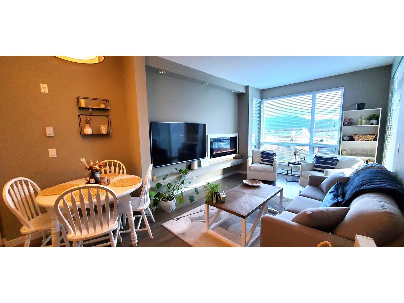 409 2242 WHATCOM ROAD, Fraser Valley — photo 5