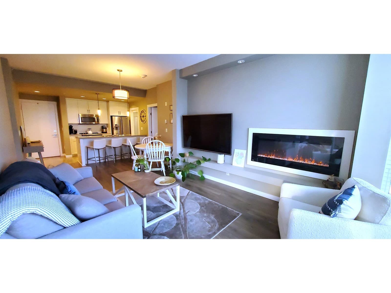 409 2242 WHATCOM ROAD, Fraser Valley — photo 3