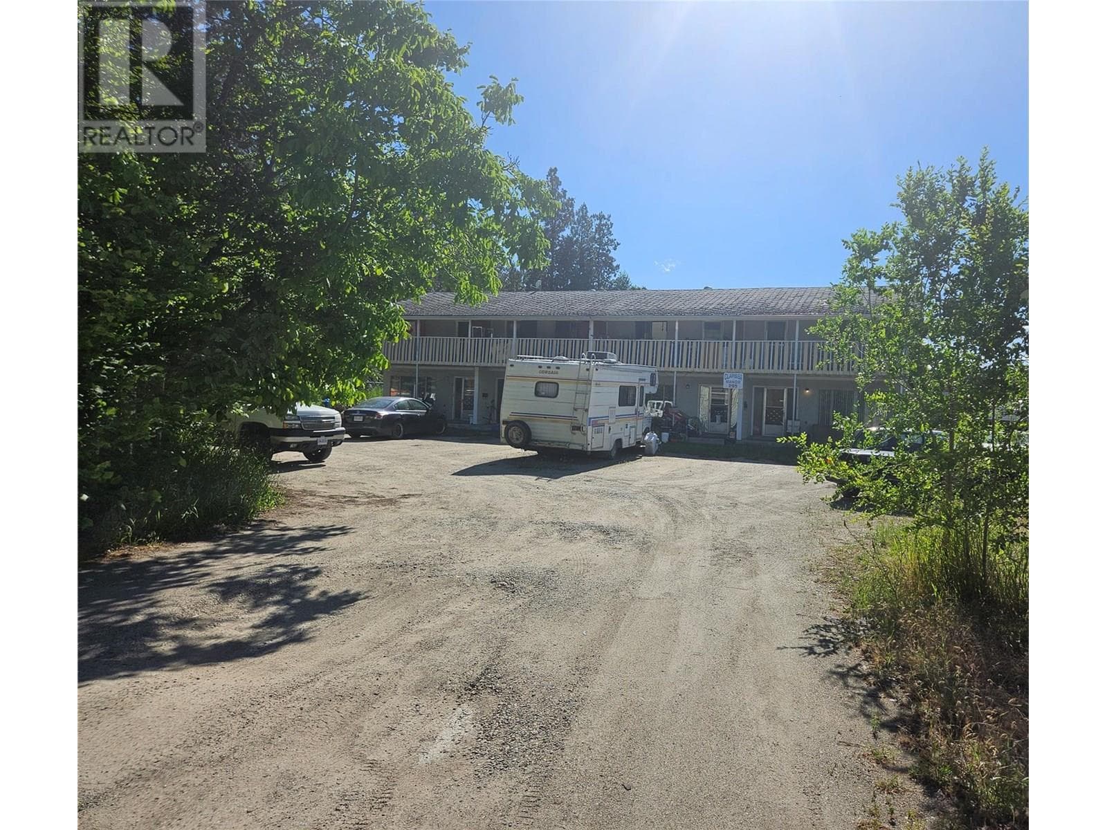 305 295 CLARISSA ROAD — photo 4