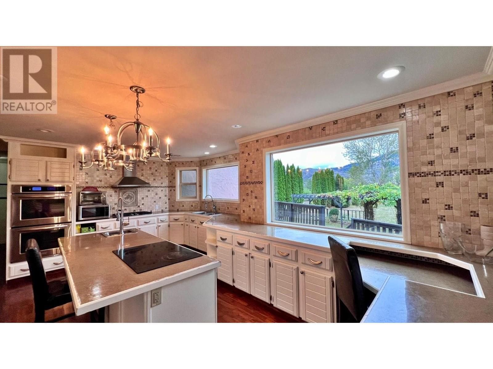 1973 TRANQUILLE ROAD, Interior REALTORS® — photo 4