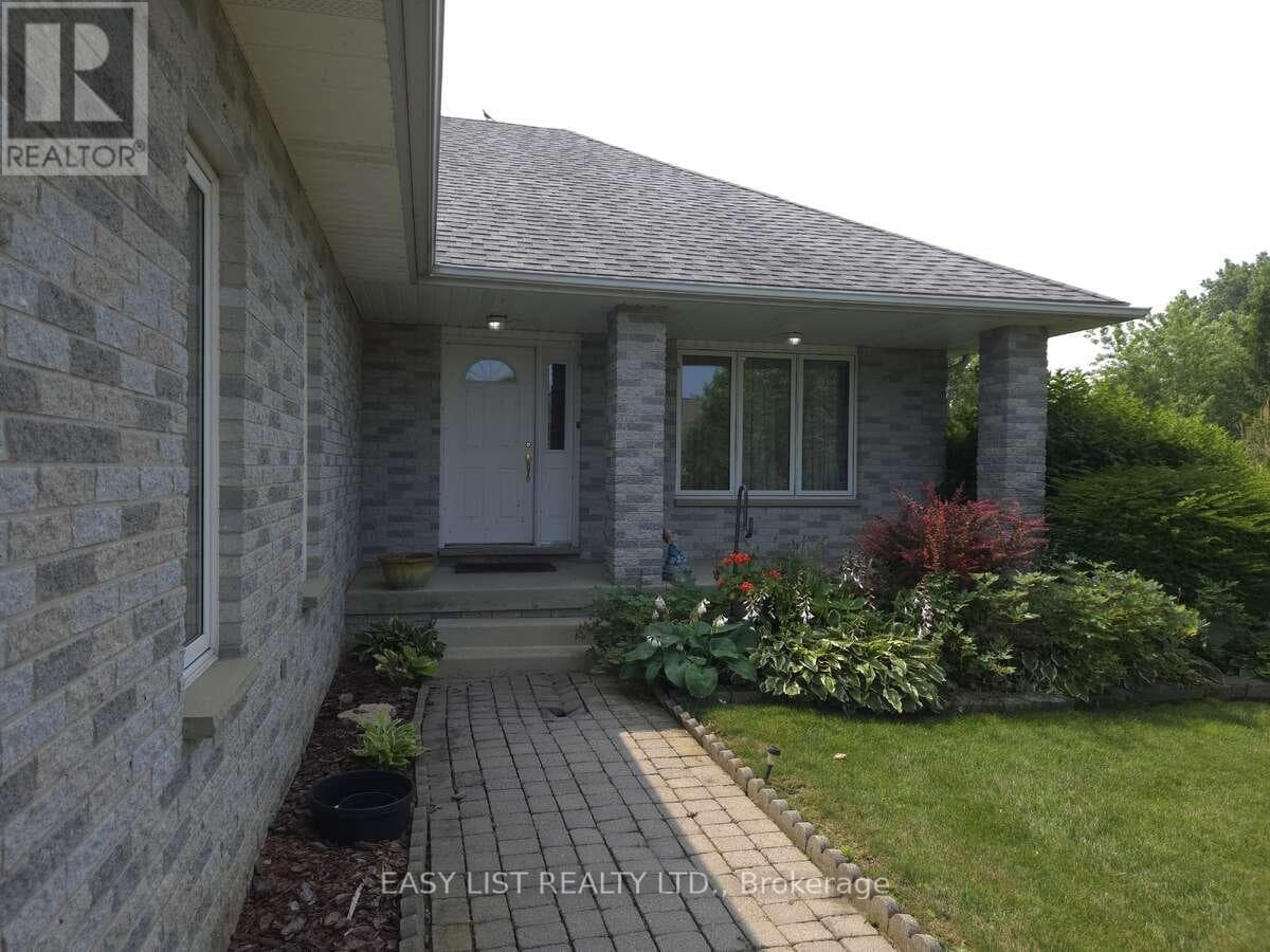 4335 BLUEPOINT DRIVE — photo 3