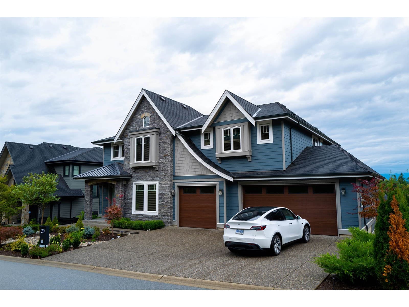 20 24455 61 AVENUE in Hopington