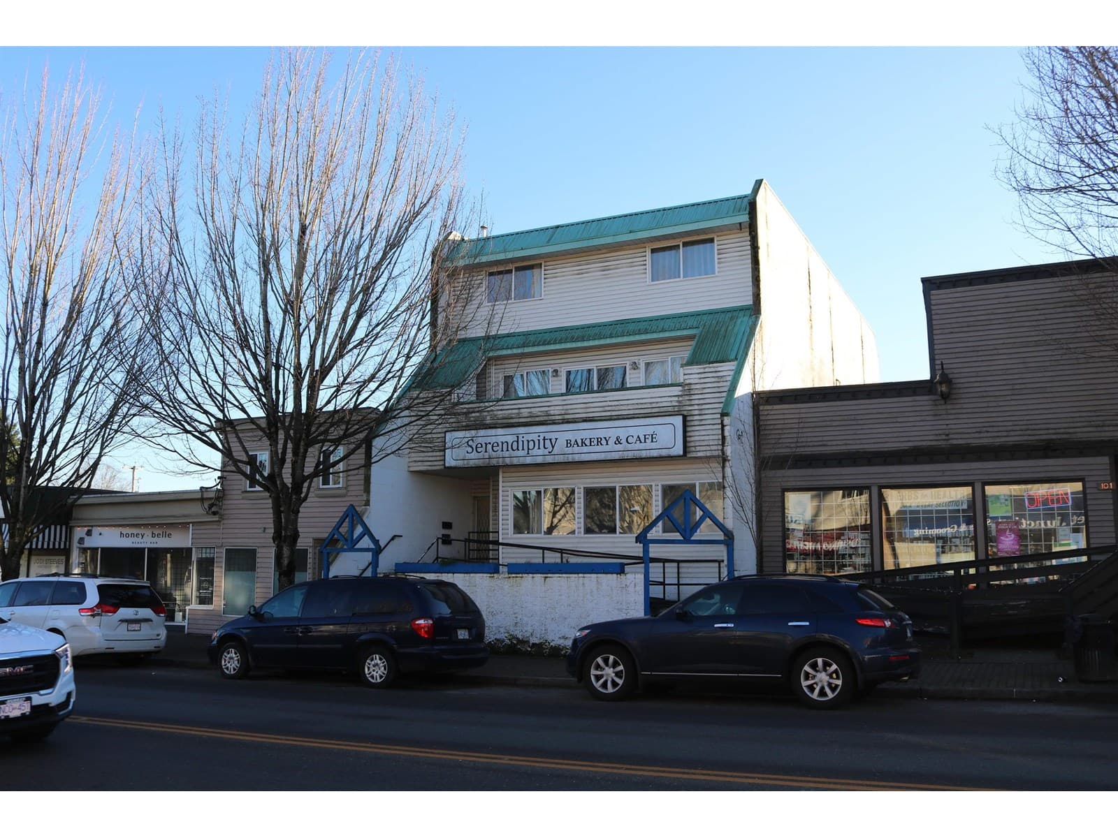 201 27262 FRASER HIGHWAY in Aldergrove