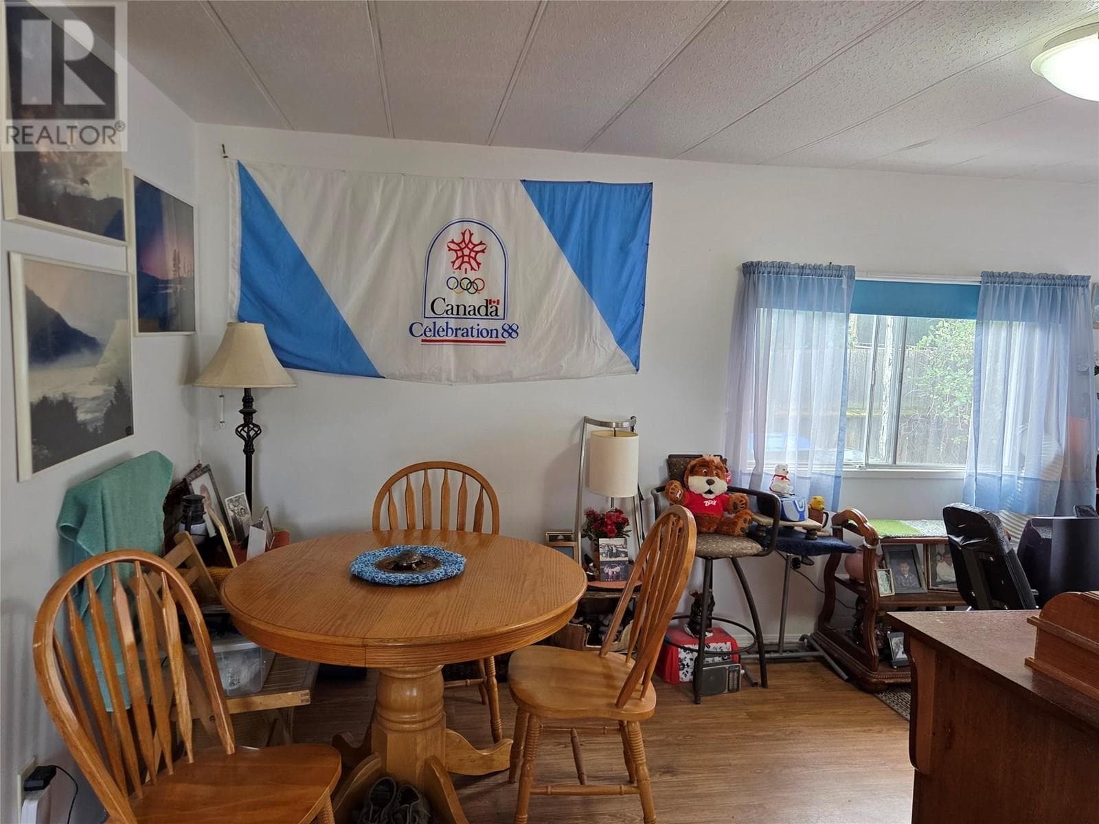 1529 MAIN STREET, Interior REALTORS® — photo 4