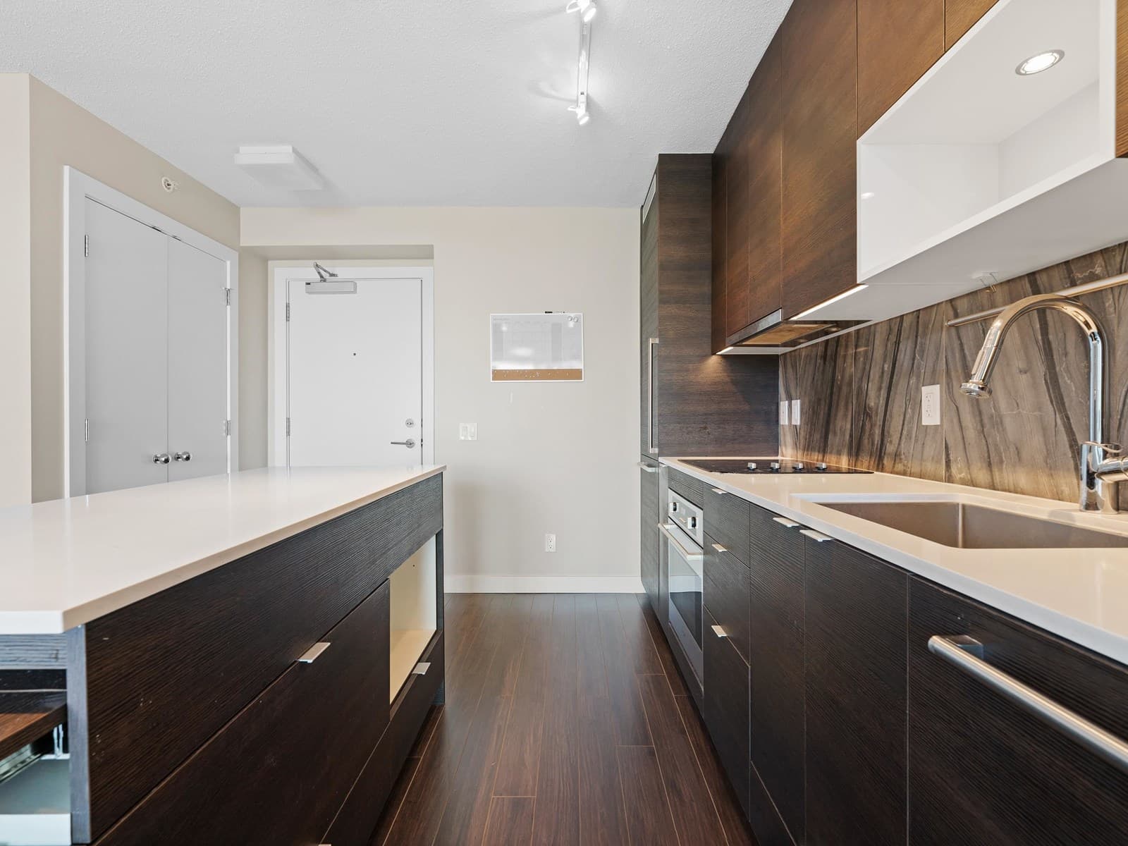 1101 13398 104 AVENUE, Fraser Valley — photo 3