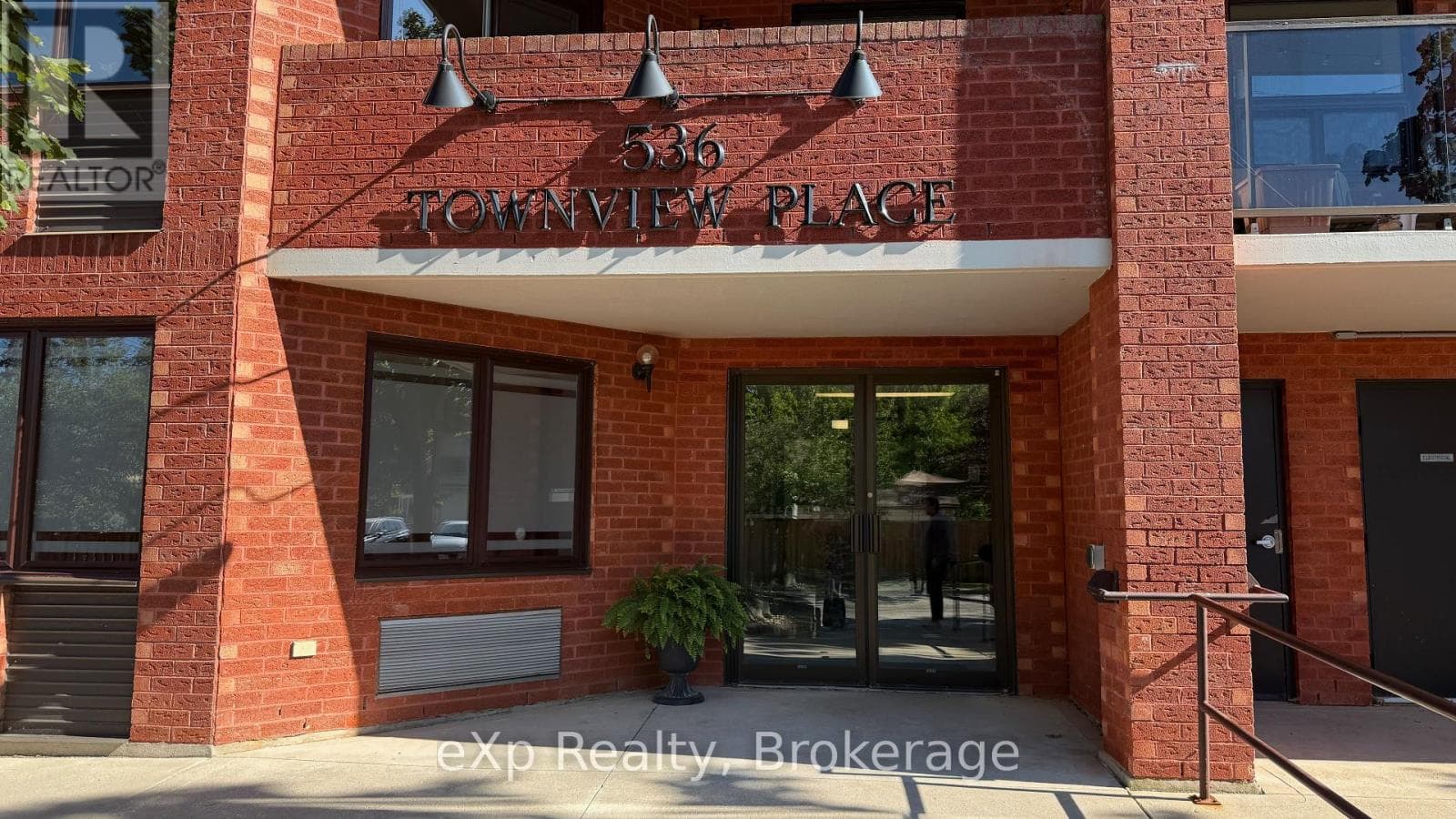 105 - 536 11TH AVENUE E in 