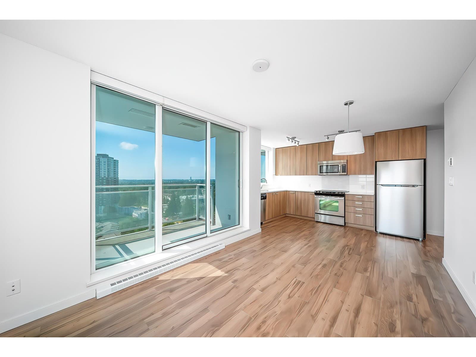2309 13325 102A AVENUE, Fraser Valley — photo 2