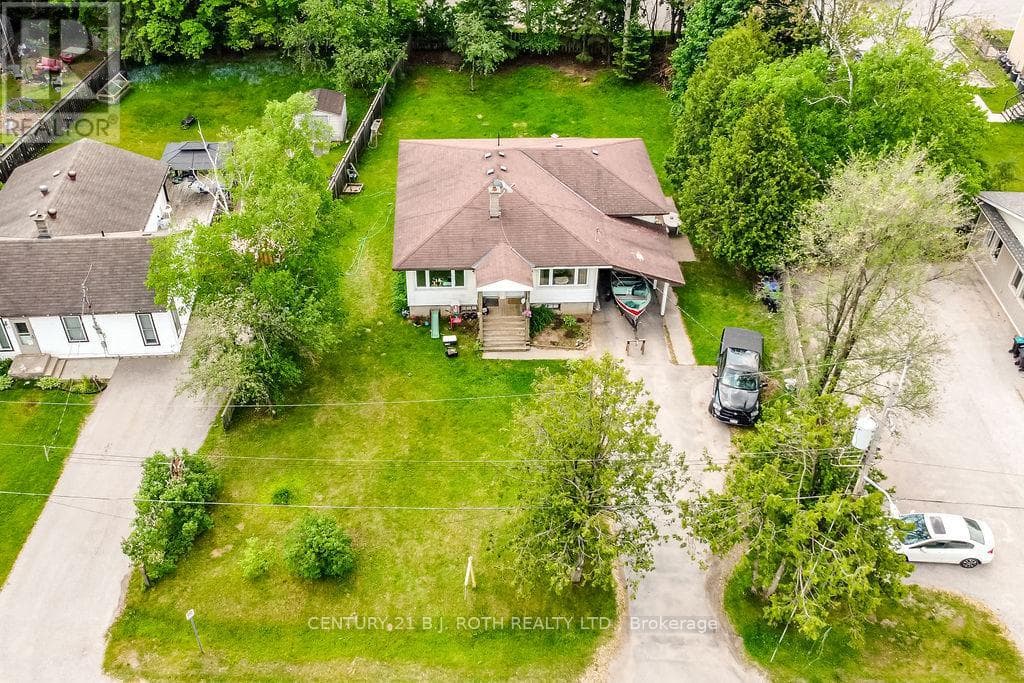 8 SUMMERSET PLACE in 