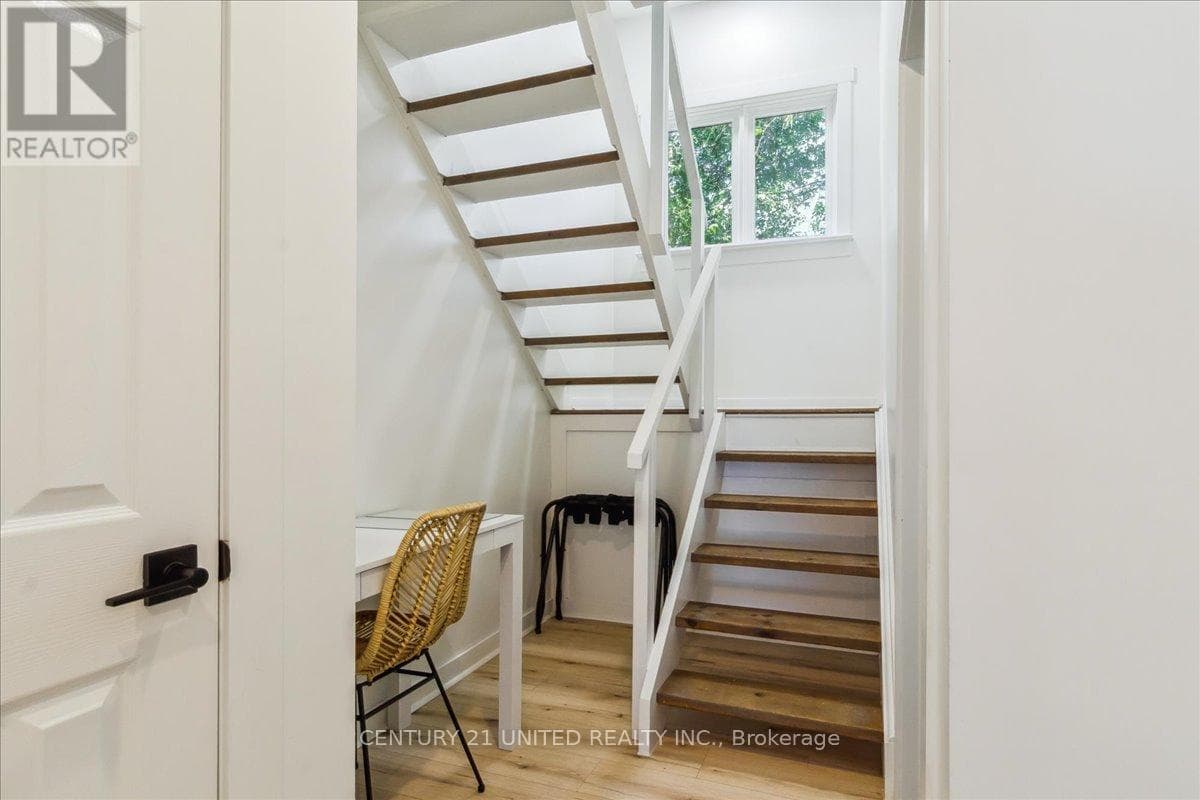 15 BERTHA STREET, Central Lakes — photo 4