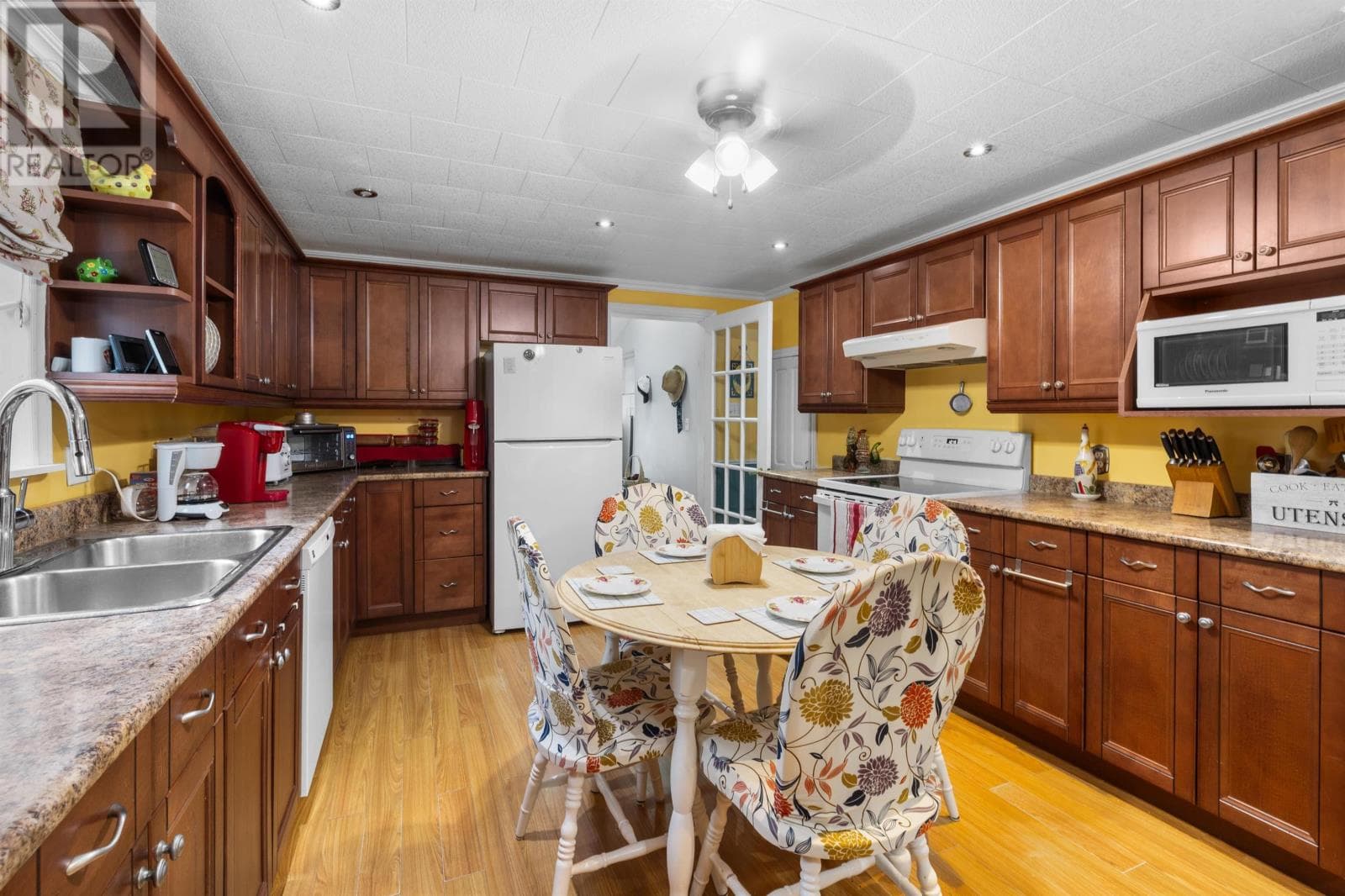 11 MARION WAY in 