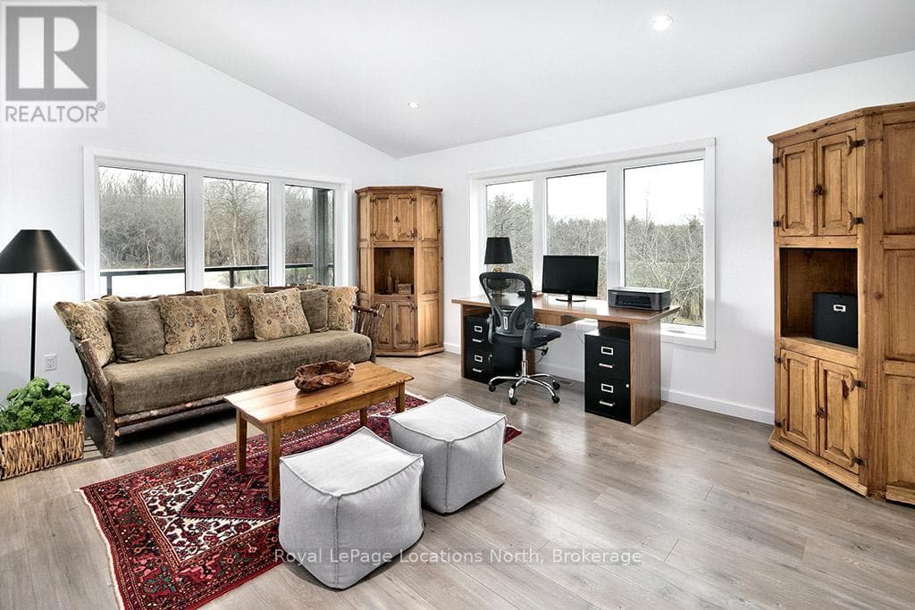 145 ST VINCENT CRESCENT, OnePoint — photo 5