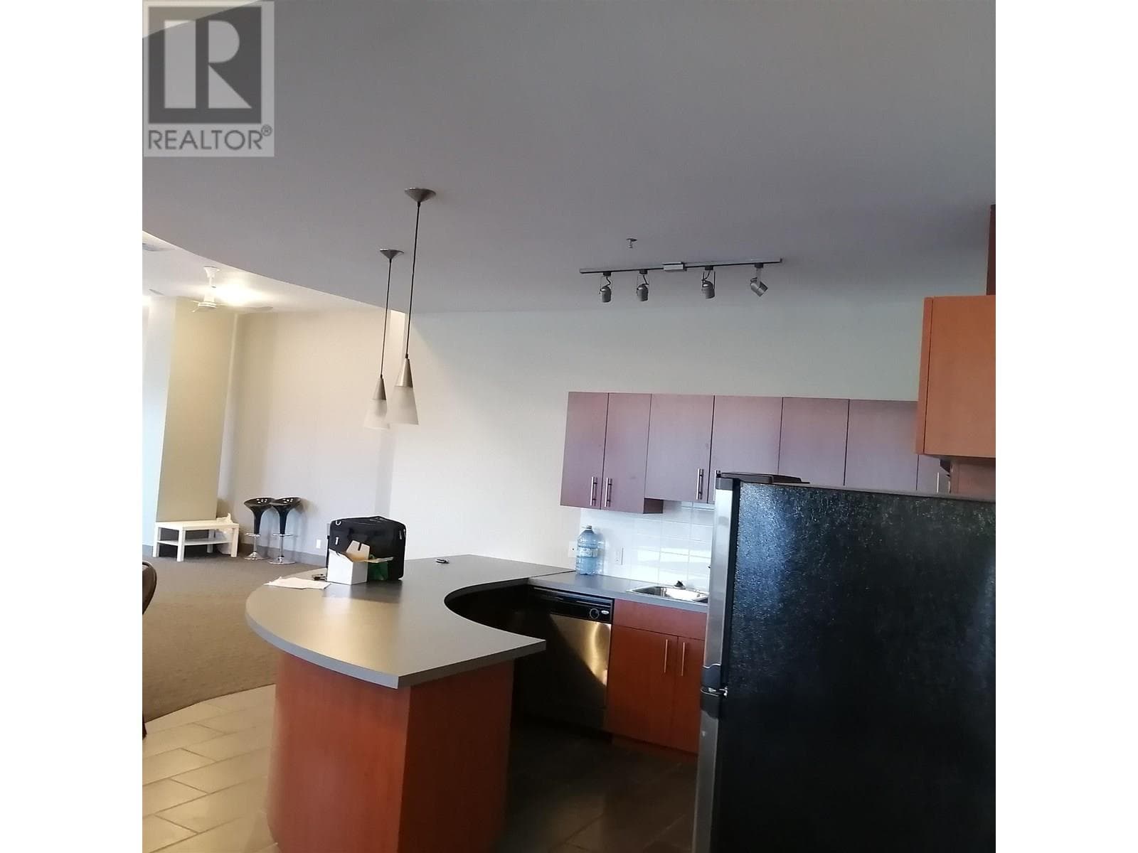 708 814 ROYAL AVENUE, Greater Vancouver — photo 2