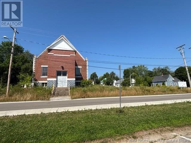 8 SCHOOL STREET, New Brunswick — photo 2