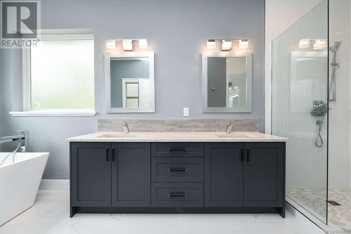 2390 BARBARA ROAD — photo 5