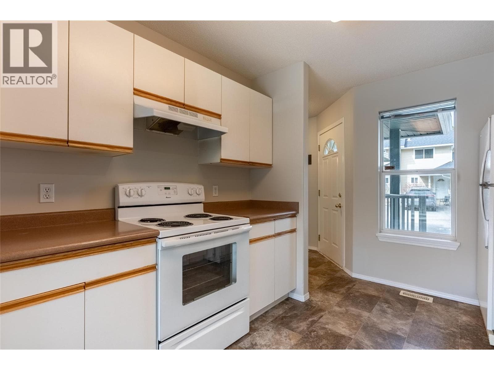 1920 HUGH ALLAN DRIVE UNIT 83, Interior REALTORS® — photo 5