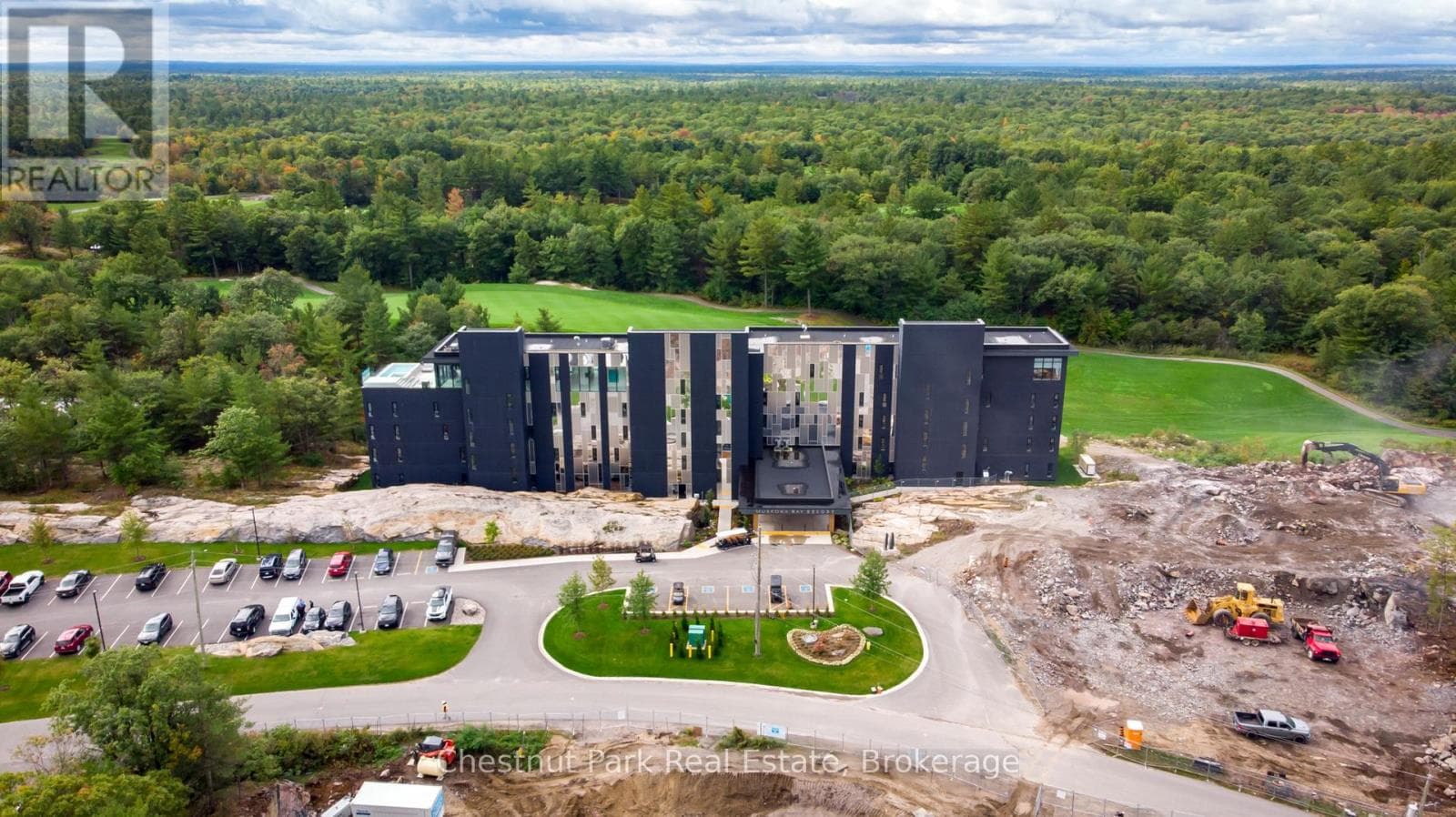 404 - 120 CARRICK TRAIL — photo 4