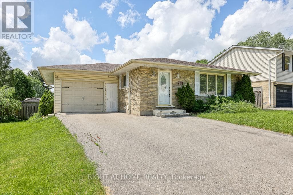 751 BOYLE DRIVE, Ottawa — photo 2