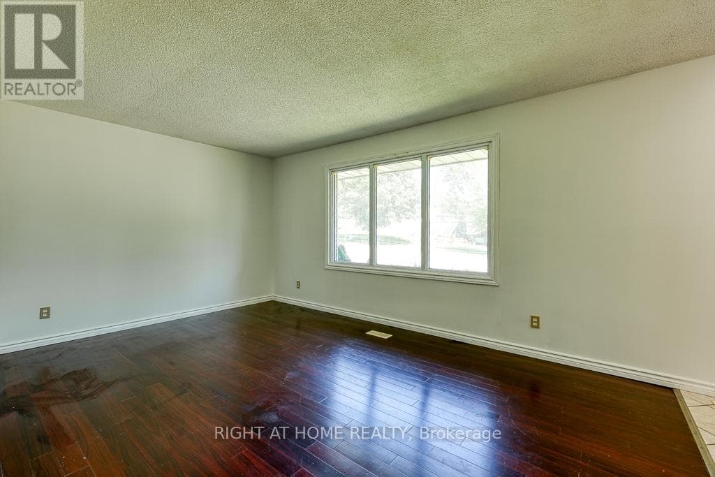 751 BOYLE DRIVE, Ottawa — photo 5