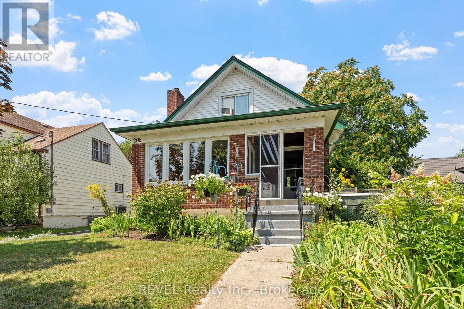 208 NORTH STREET, Niagara — photo 2