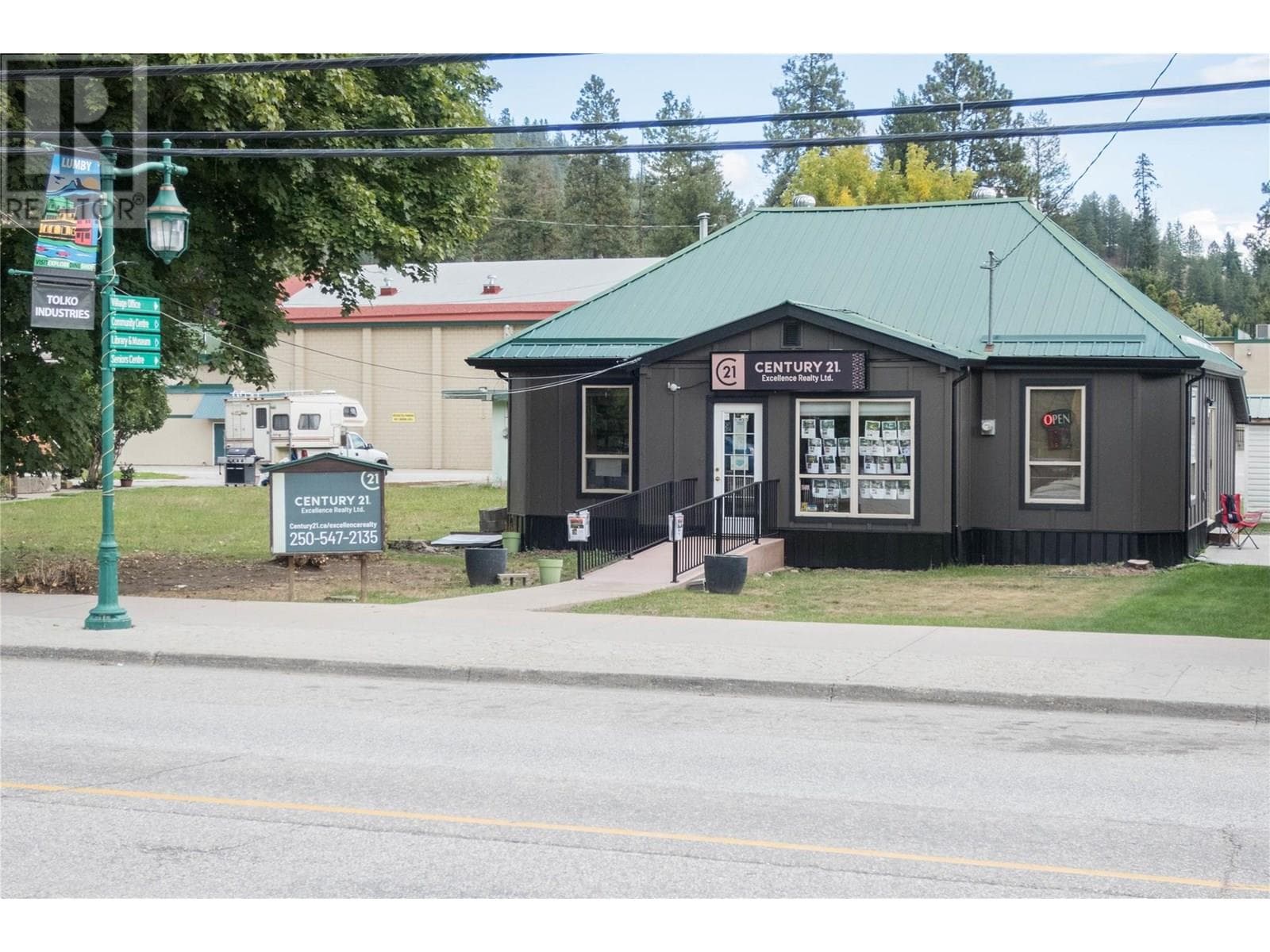 2143 Shuswap Avenue in 