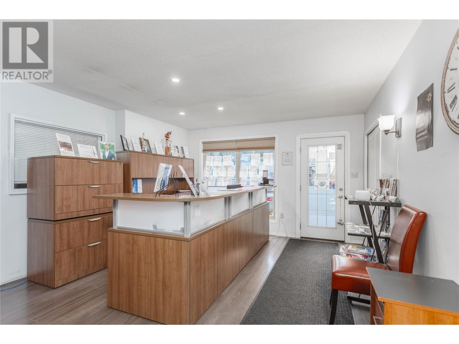 2143 Shuswap Avenue, Interior REALTORS® — photo 5